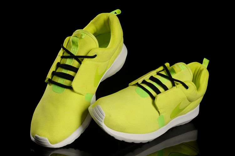 NIKE ROSHERUN NM 3M fur blanc jaune nouvelles chaussures (3)